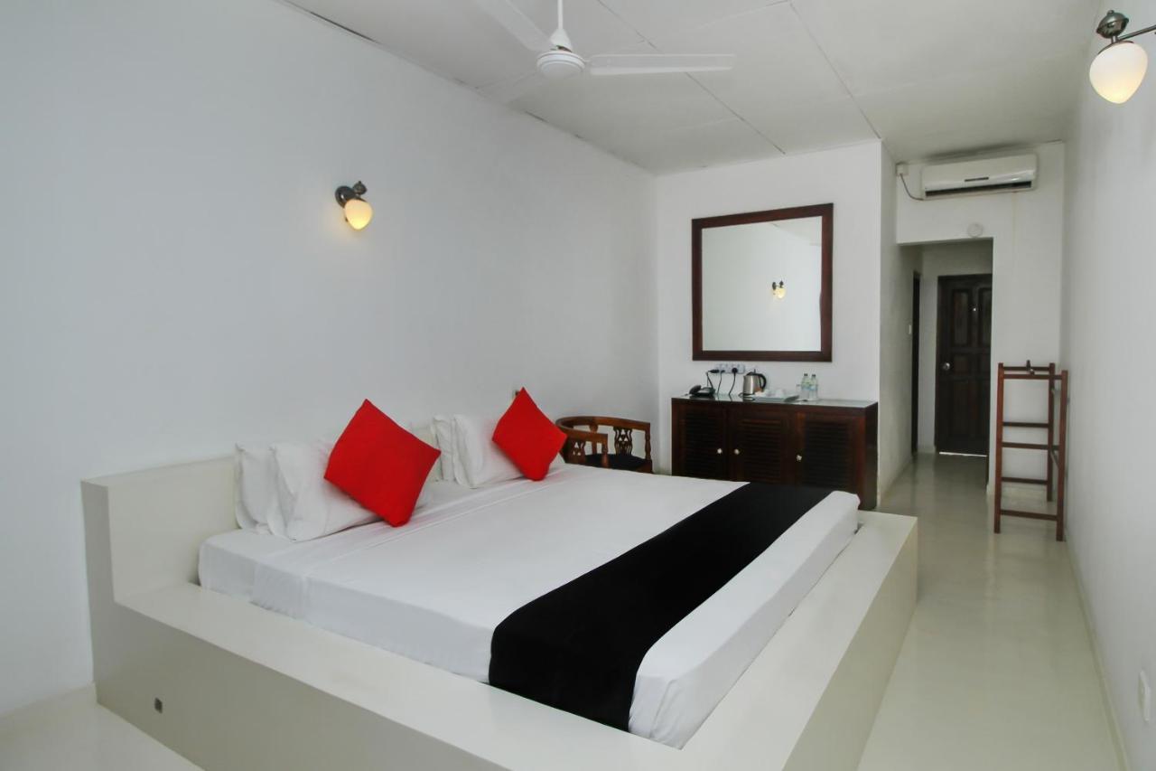 Kalla Bongo Lake Resort Hikkaduwa Habitación foto