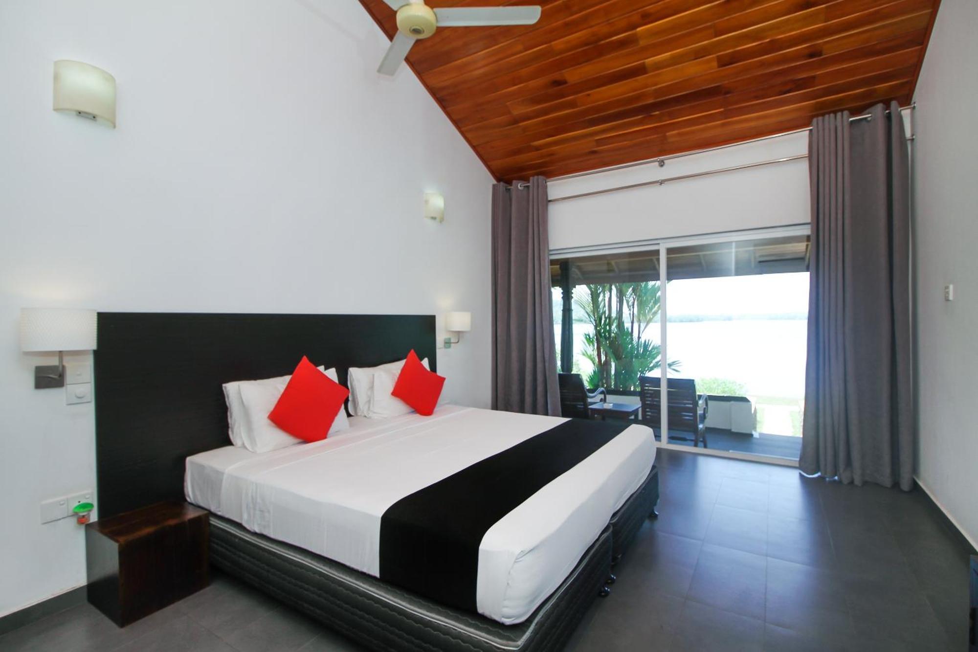 Kalla Bongo Lake Resort Hikkaduwa Habitación foto
